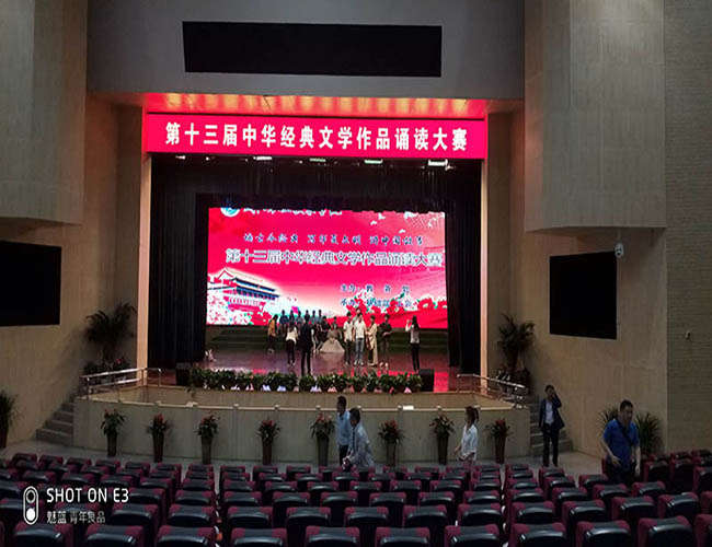 户外LED显示屏闪烁有什么解决办法